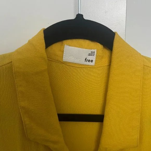 Aritzia Wilfred Free Shawna Blouse - Picture 5 of 6